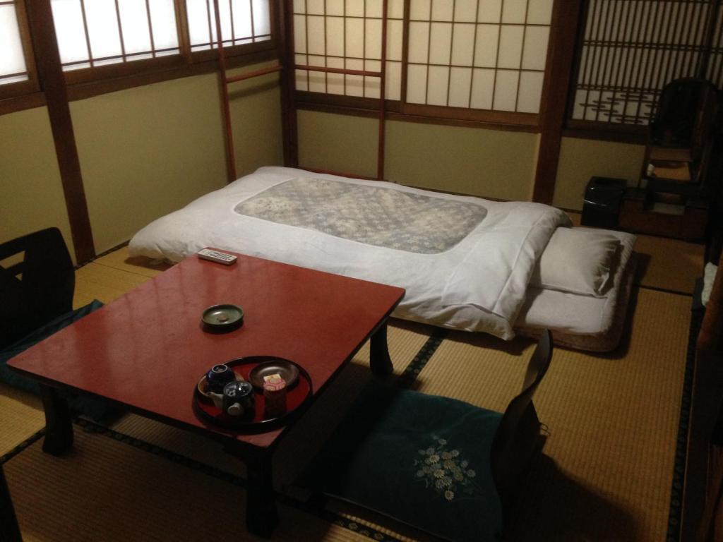 Chuokan Shimizuya Ryokan Нагано Стая снимка